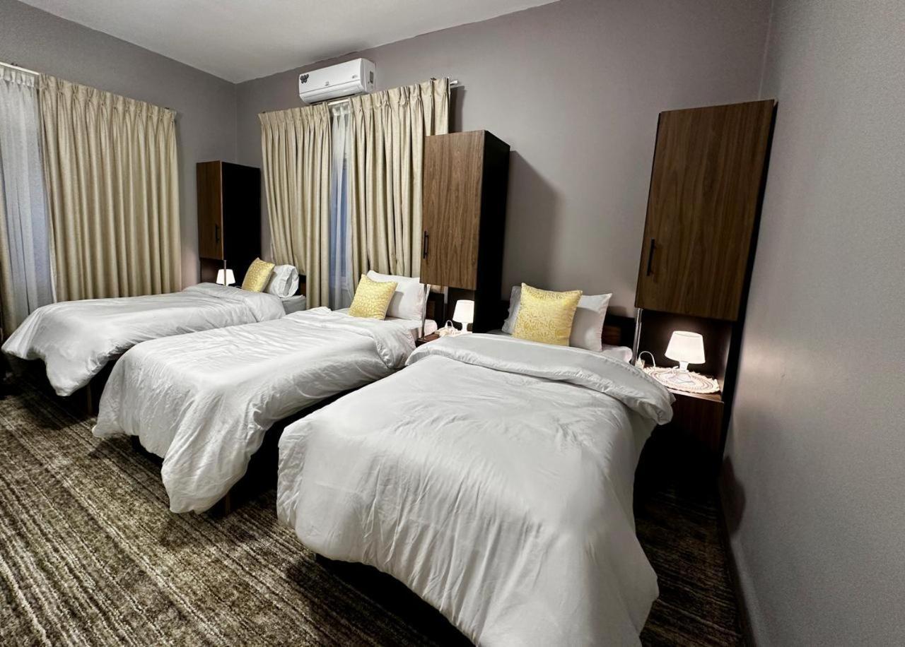 Beit Ahlan Hotel Amman Buitenkant foto