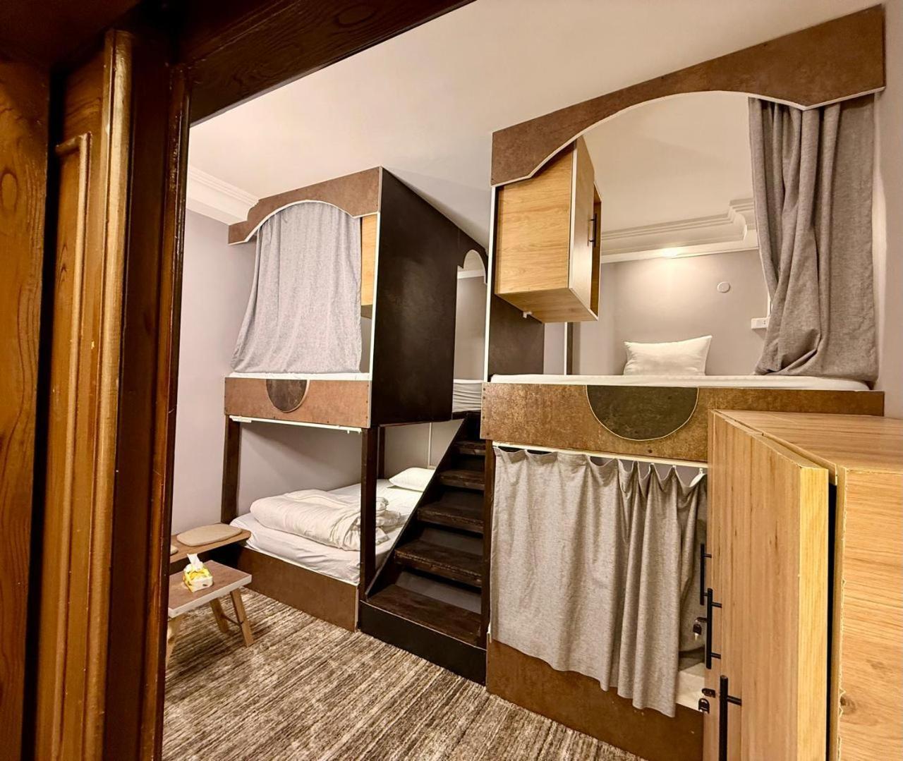 Beit Ahlan Hotel Amman Buitenkant foto