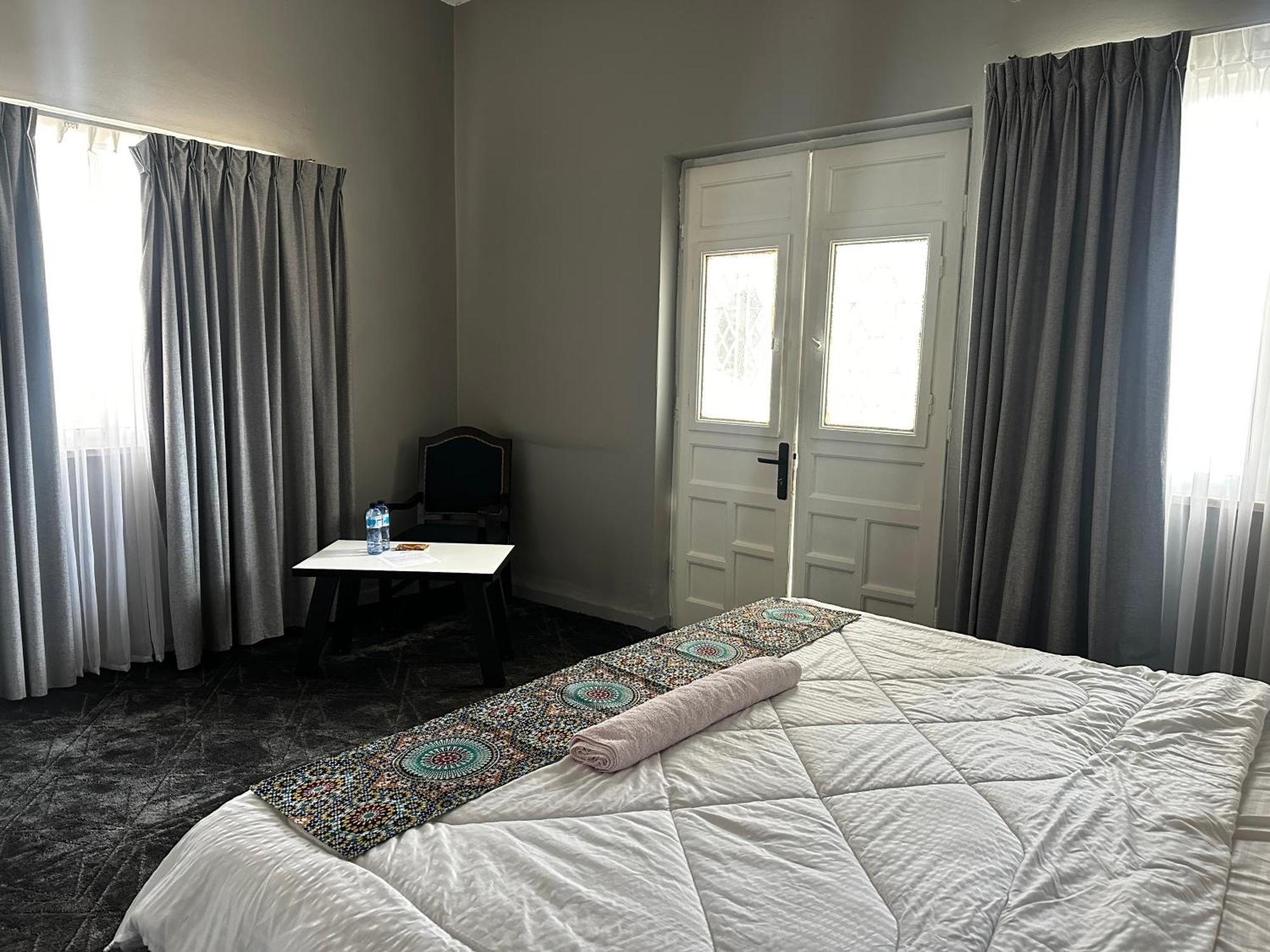 Beit Ahlan Hotel Amman Buitenkant foto